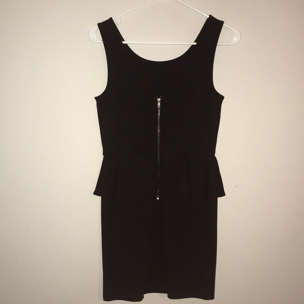 ⚡️SALE⚡️ DRESSES 🔴 - Picture 2 of 2
